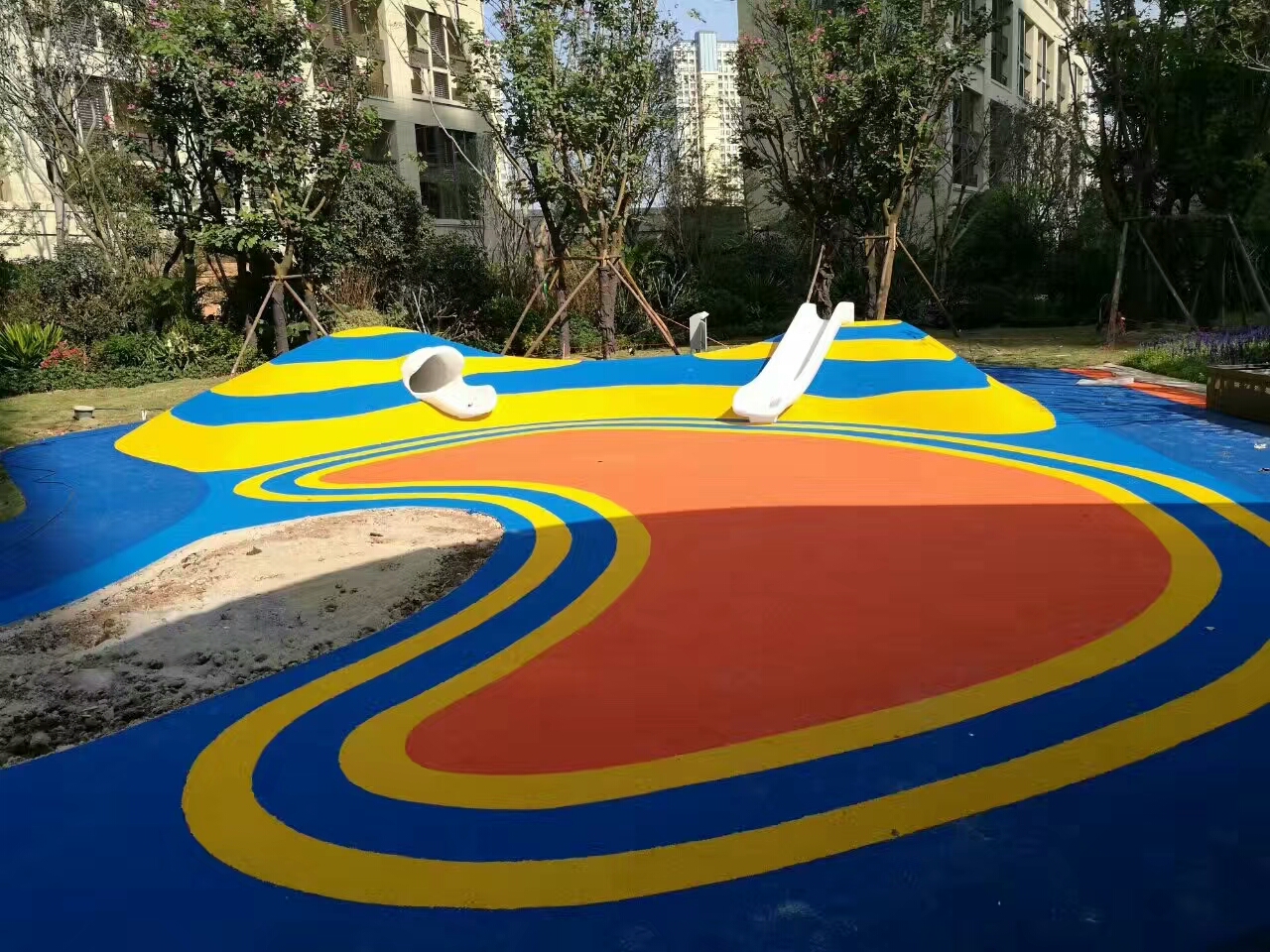 长沙丰园城丰祥苑EPDM塑胶施工